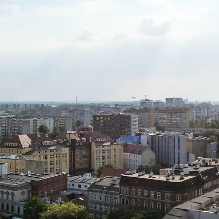 Sky Odra Tower * ורוצלב